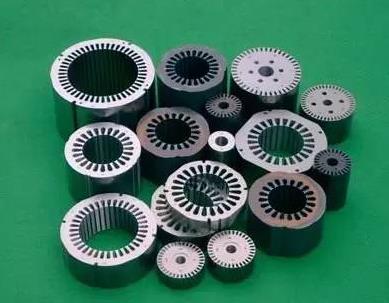 �մ��c����Ƭ��ճ����ʲô�z��