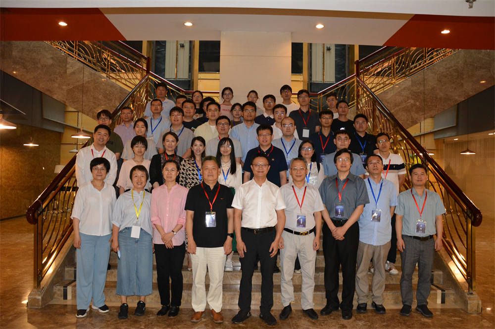 ���������z�I(y��)���ӱ���ճ�ӌW(xu��)����ʮ��ñ���ճ�ӽ����꣨�W(xu��)����Փ��